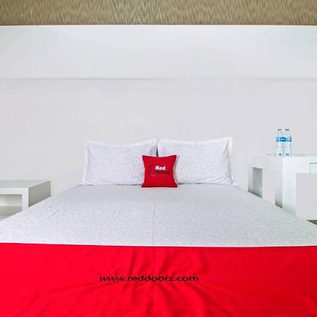 Reddoorz @ Pulomas Ξενοδοχείο Τζακάρτα Εξωτερικό φωτογραφία