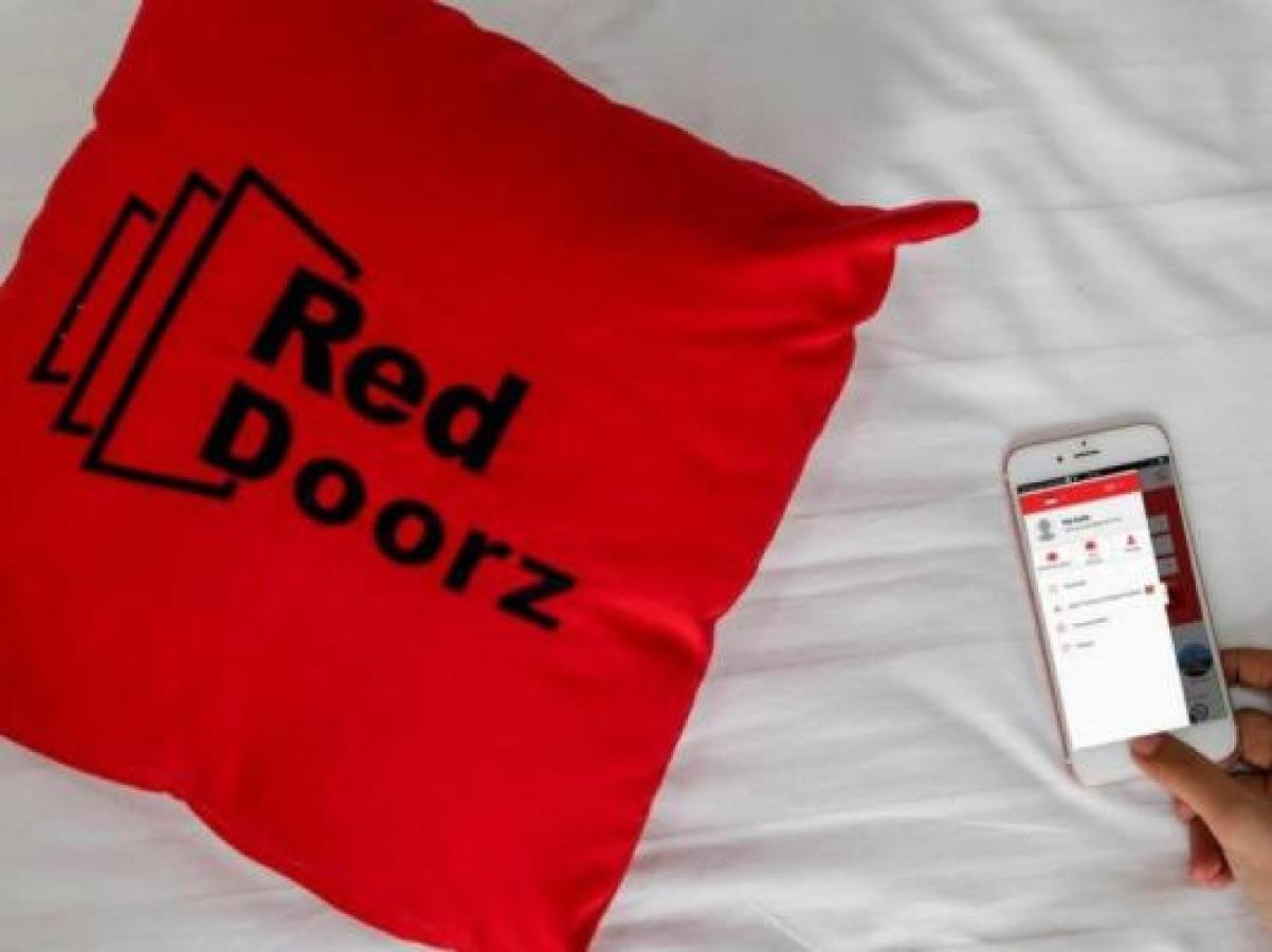 Reddoorz @ Pulomas Ξενοδοχείο Τζακάρτα Εξωτερικό φωτογραφία